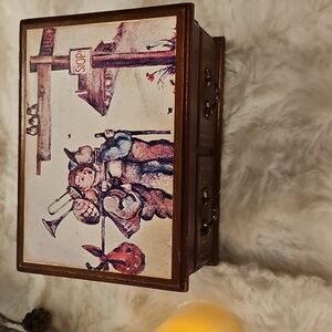 Vintage Linden Hummel Vintage Music Jewelry Wooden Box Lara's Theme & Edelweiss